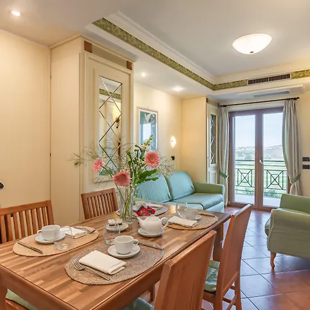 Carpediem Roma Golf Club Resort 4*