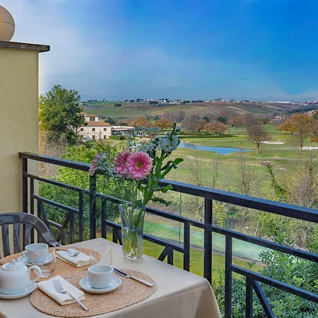 Carpediem Roma Golf Club Resort 4*